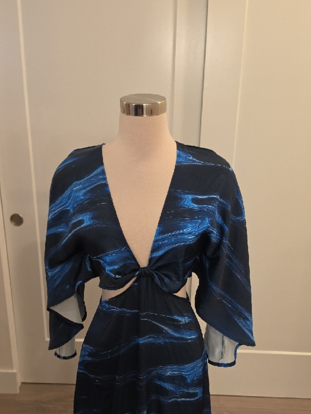 Boamar Avalon Vestido Largo Midnight Blue Wave-Print Cutout Maxi Dress like new - Picture 4 of 9